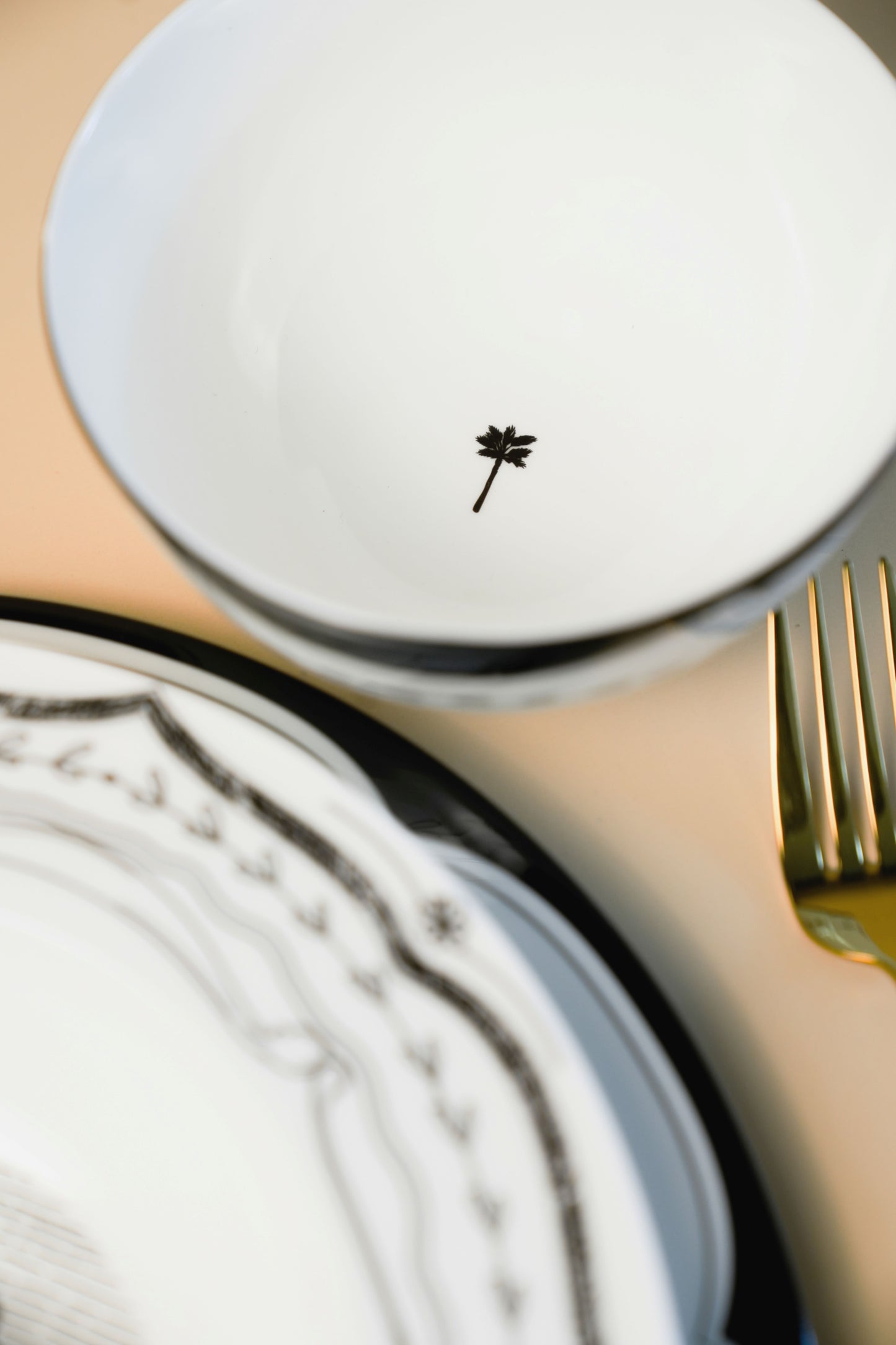 Palm Dinner Set 18 Pcs