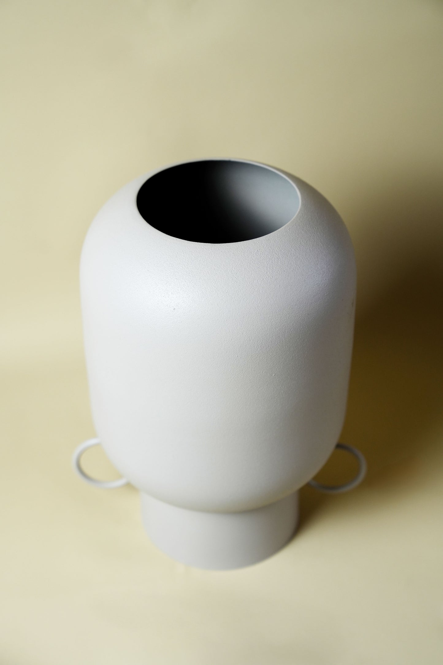 Hero Vase