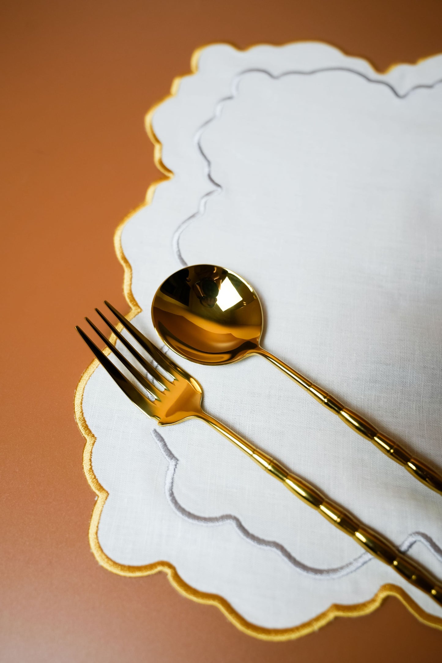 Table Mat (Gold & Silver) 4 Pcs