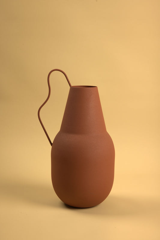 Ajin Vase