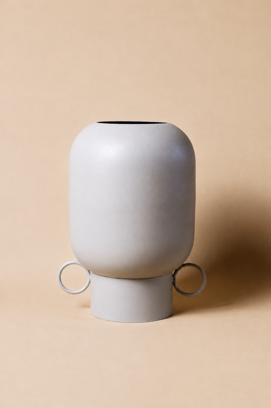 Hero Vase