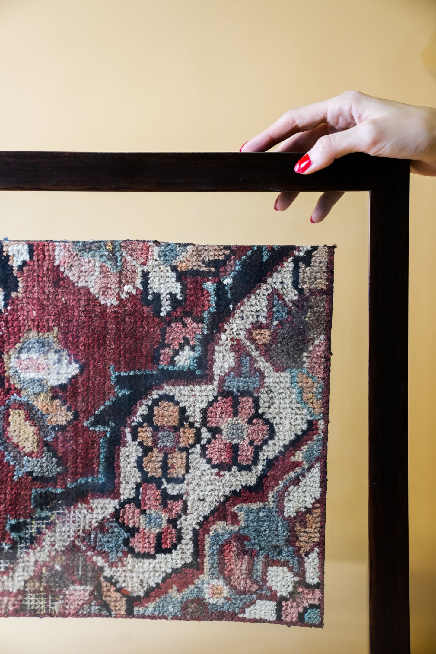 Mahal Rug Frame