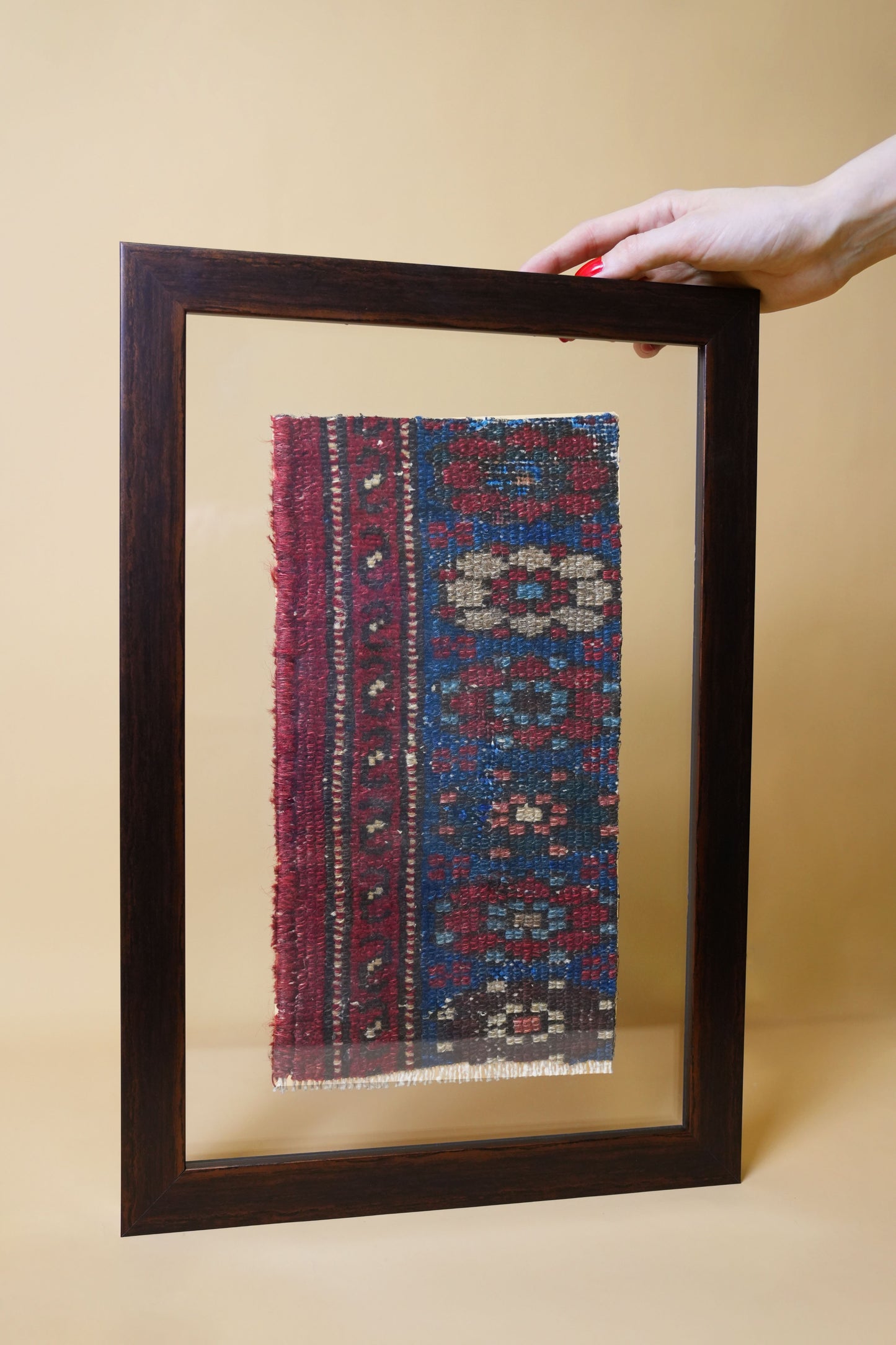 Qaraj Rug Frame